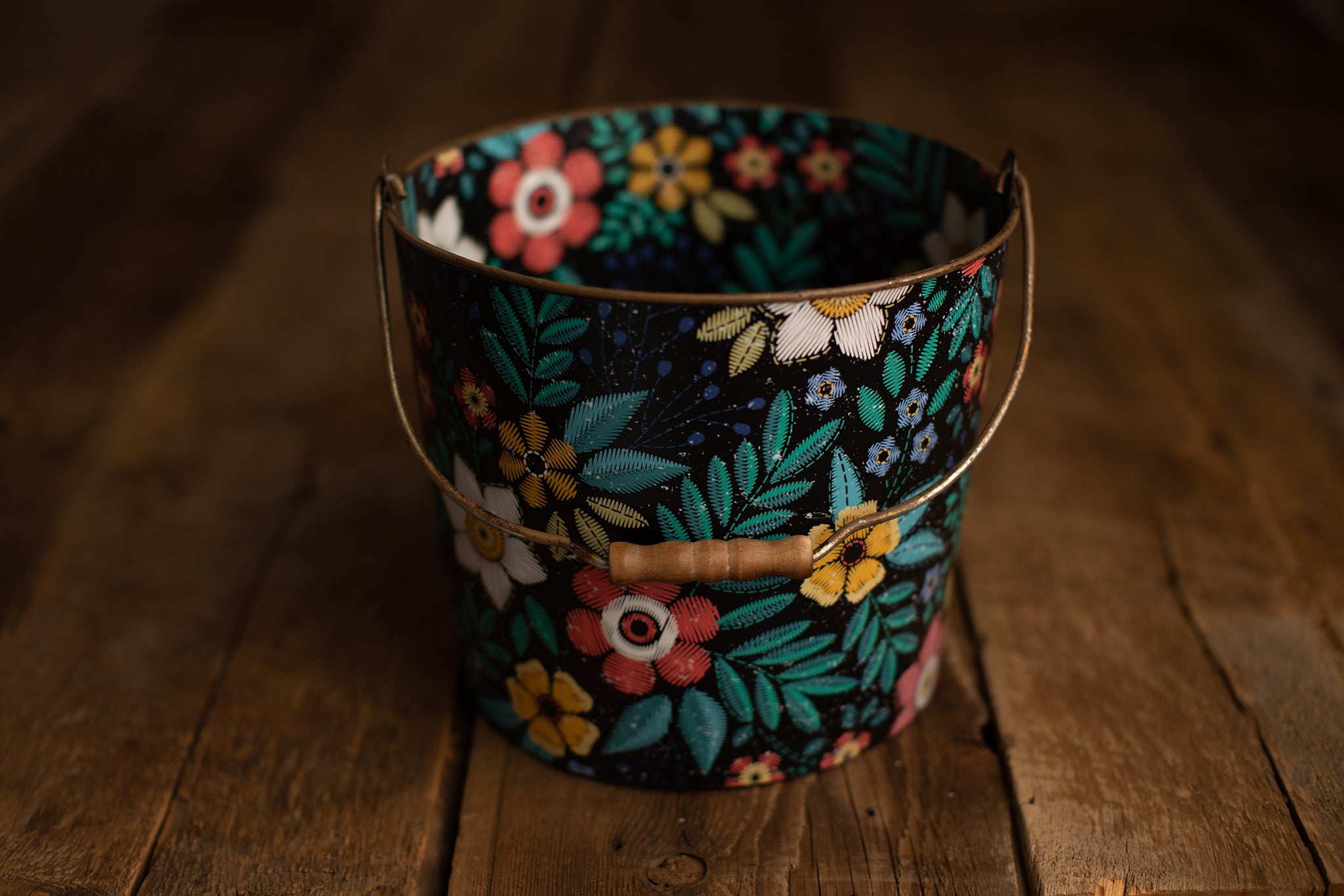 Bucket Hugger | 116 Folk Art