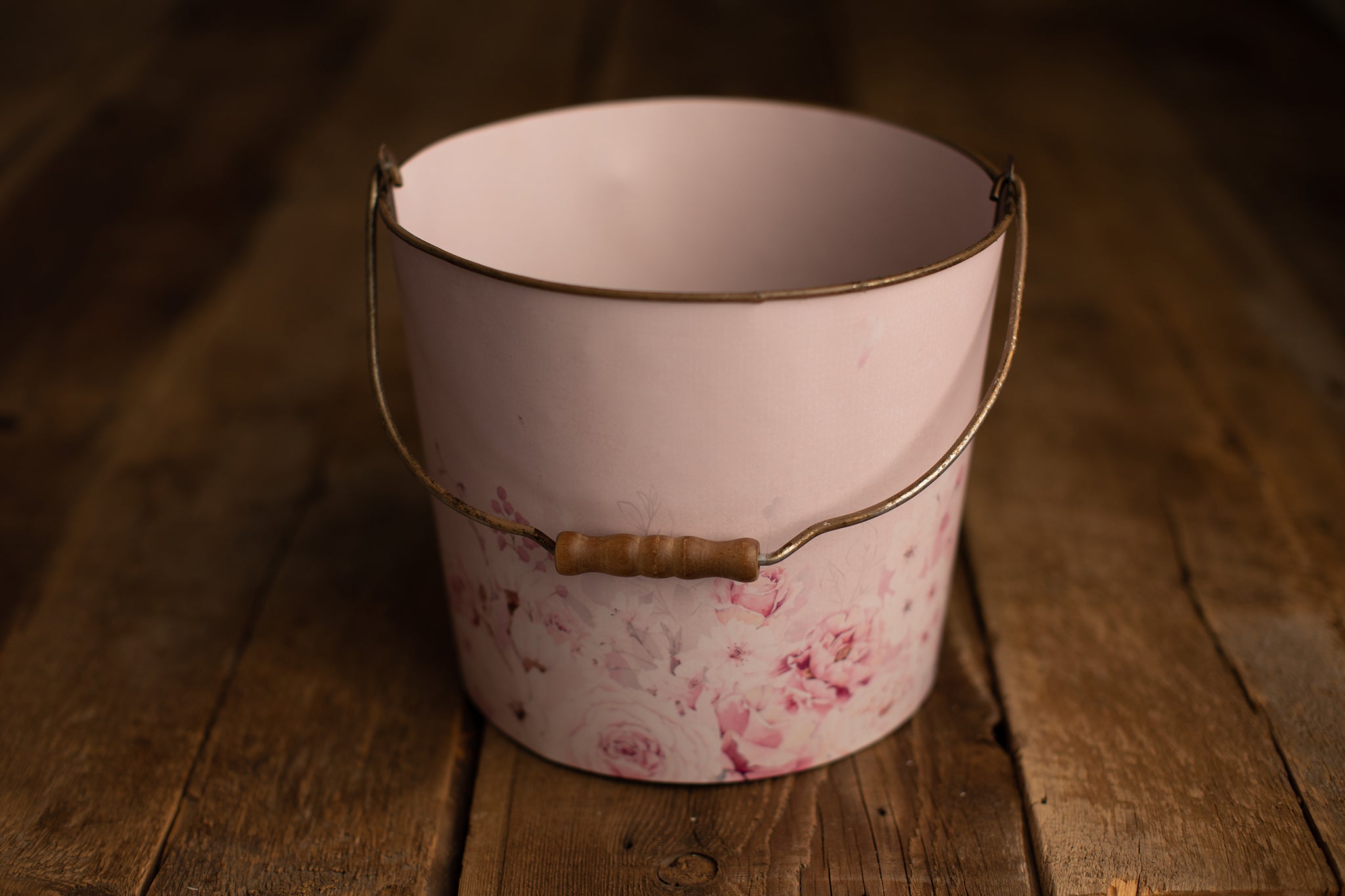 Bucket Hugger | 151 Bottom Bouquet