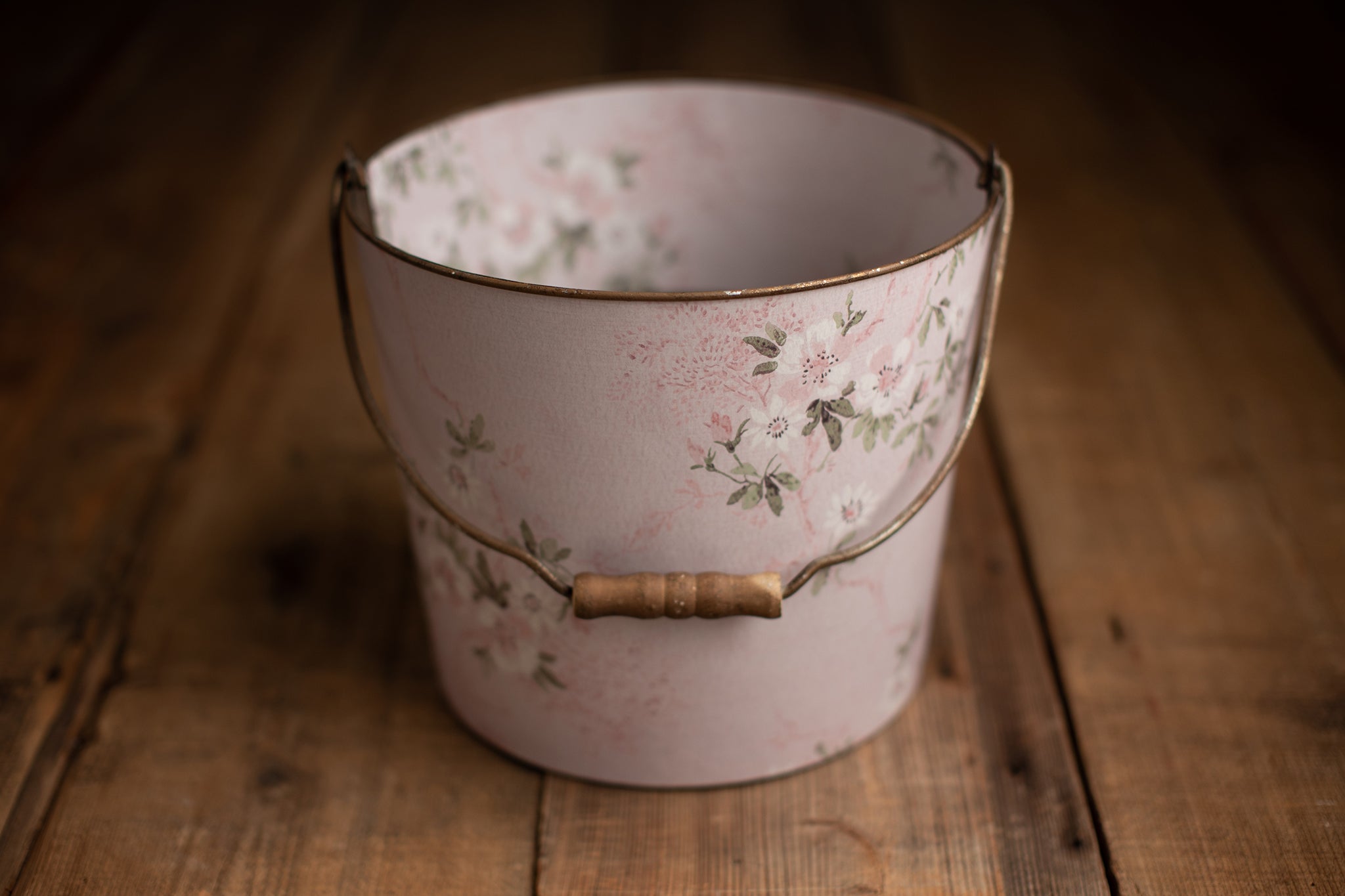 Bucket Hugger | 193 Pink Wallpaper