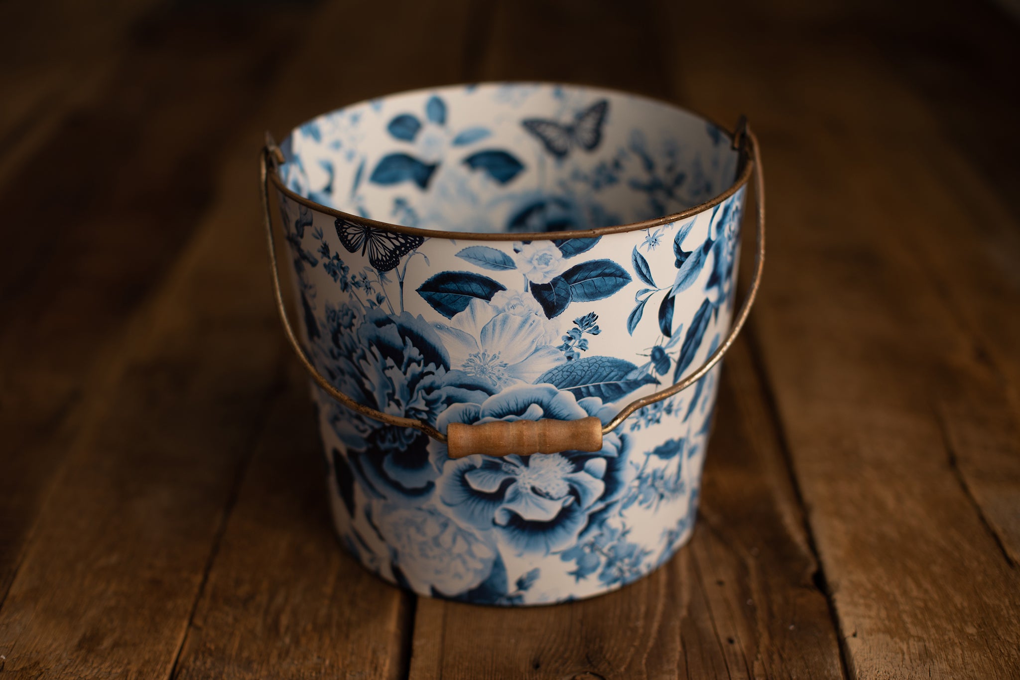 Bucket Hugger | 199 Blue Blooms