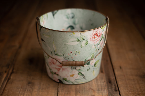 Bucket Hugger | 201 Yet Another Floral