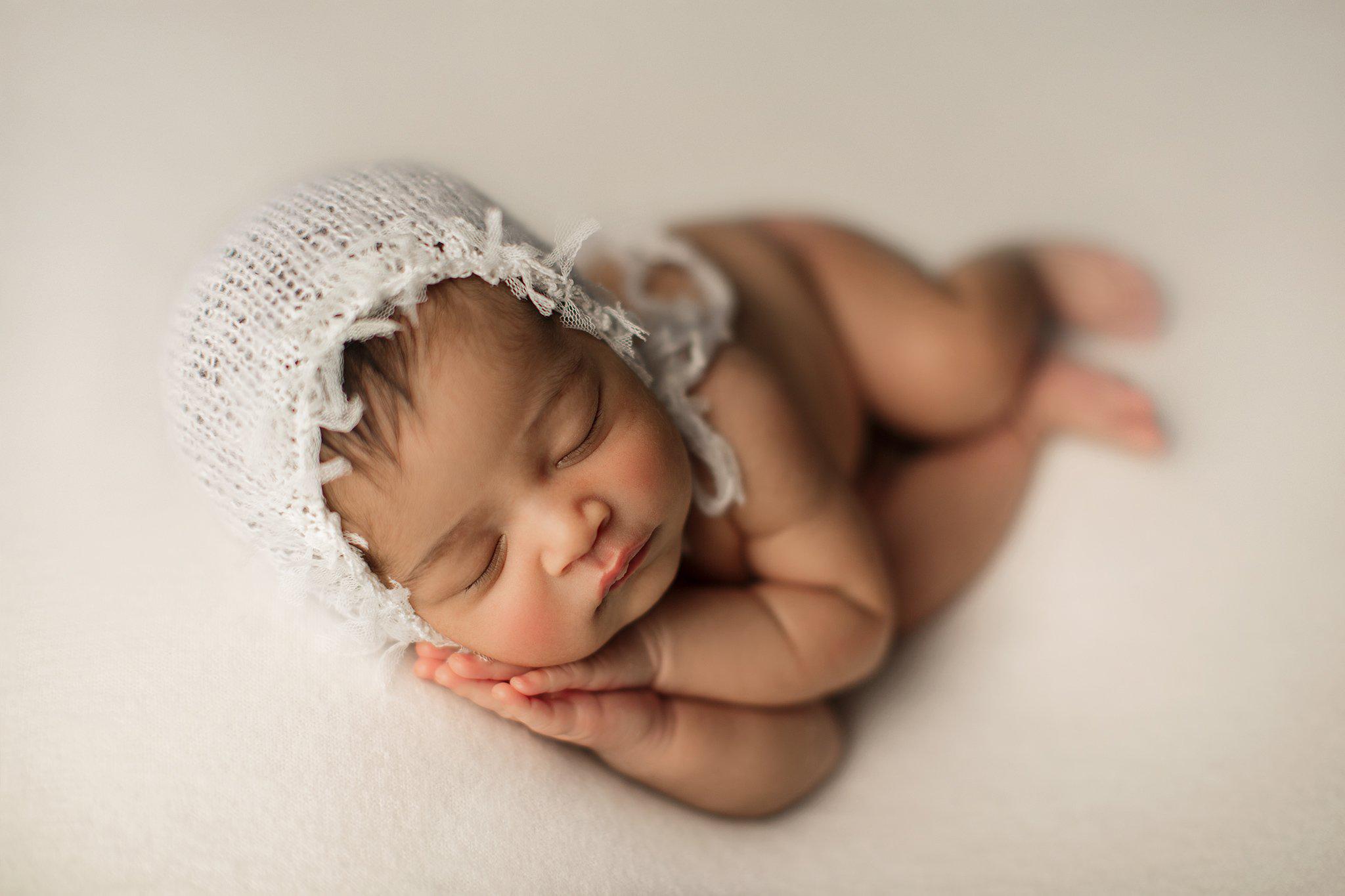 Albie | Cloud-Fabric-Backdrop, Category_Smooth, Color_White, Line_Albie-Hello Little Props