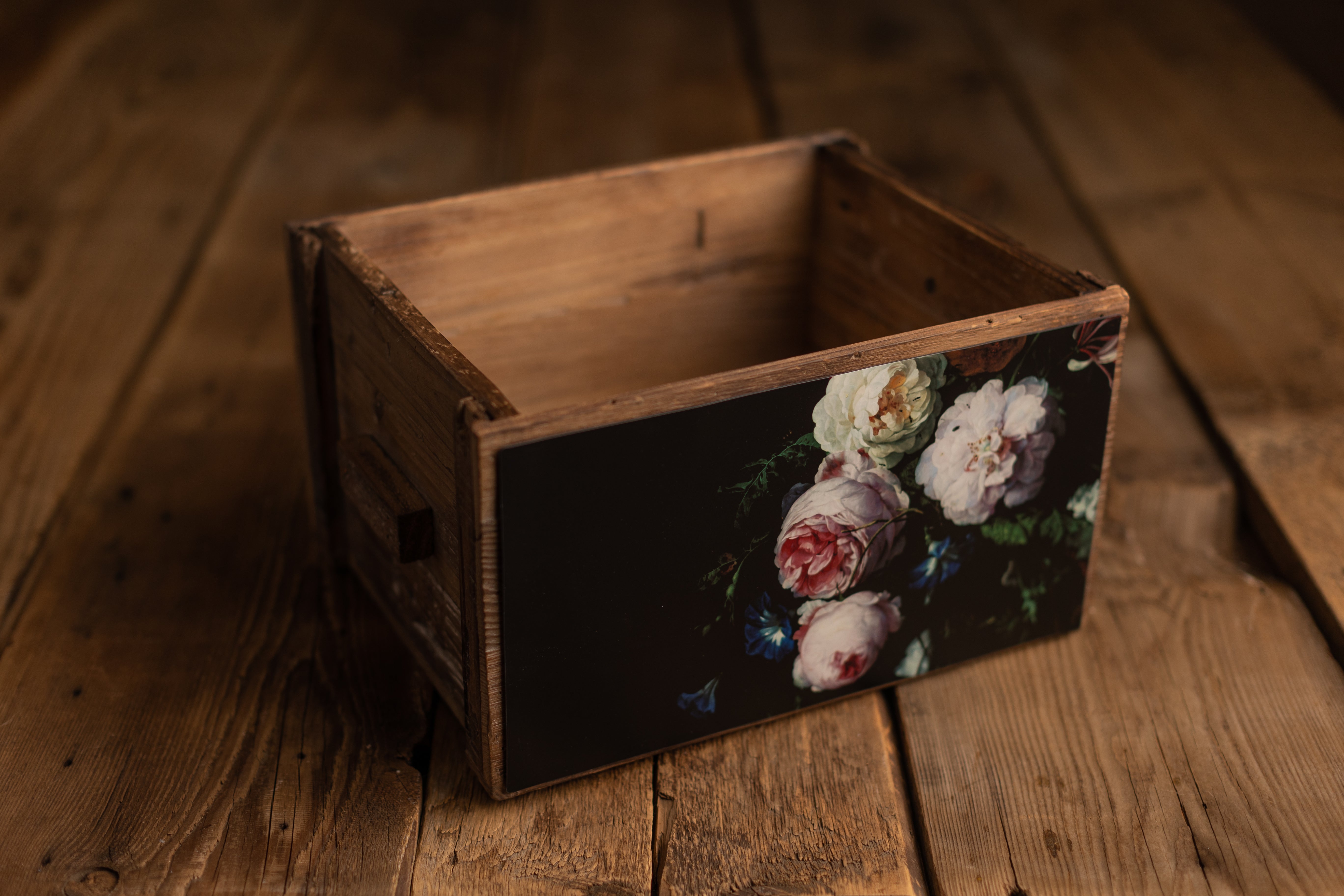 Bucket Hugger | 045 Moody Rose Floral