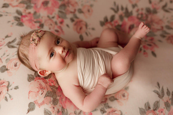 Princess Margaret | Bouquet-Fabric-Backdrop, Category_Floral, Color_Pink, Color_White, Girl, Line_Princess Margaret-Hello Little Props